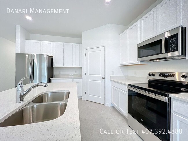 Building Photo - 1679 Meadowlark Dr