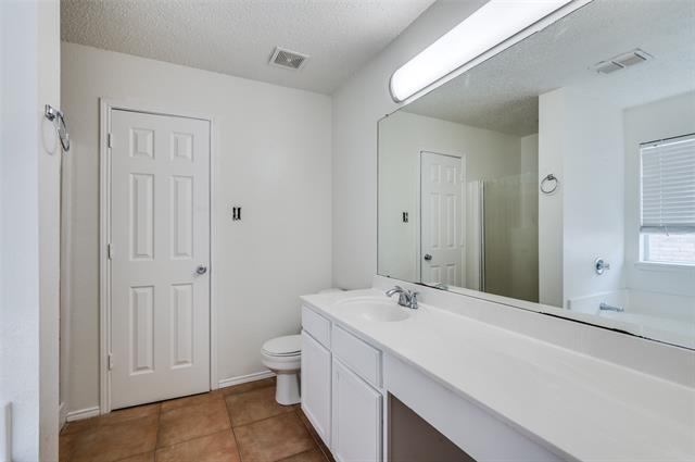 Building Photo - 10141 Chapel Rock Dr