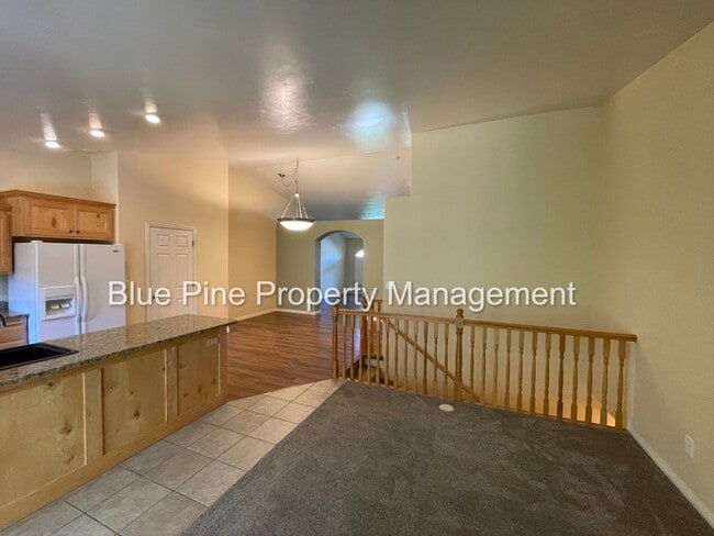 Building Photo - 2409 Brandon Dr