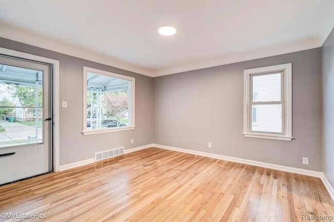 Building Photo - 6151 Helen St