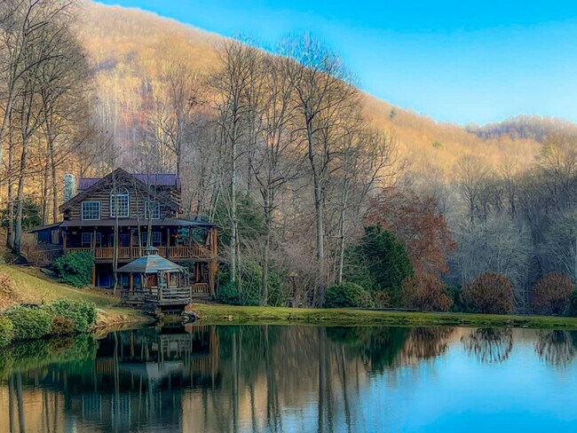 Building Photo - 195 Black Bear Dr