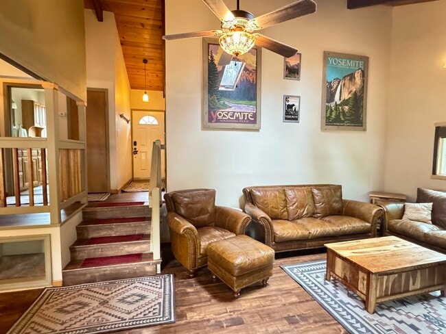 Primary Photo - 19380 Pleasantview Dr