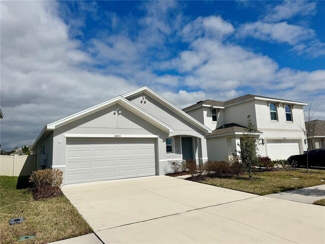 Building Photo - 36015 Sunflower Hl Dr