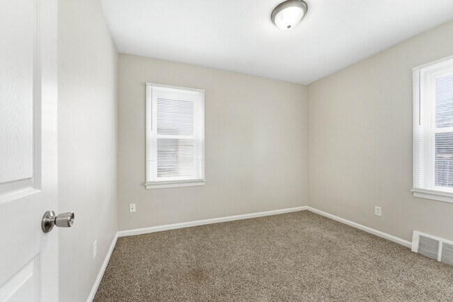 Building Photo - 4669 17th St