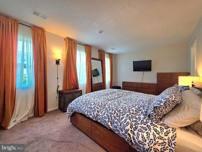 Building Photo - 2805 Balliett Ct