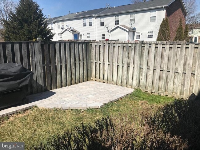 Building Photo - 307 Willowbrook Ct