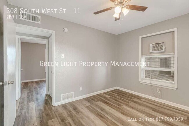 Building Photo - 308 South West St-11