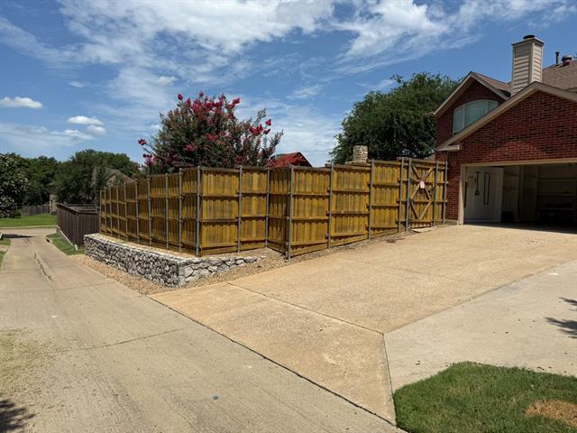 Building Photo - 1810 Greenhill Dr