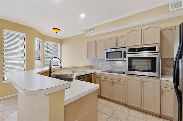 Building Photo - 6027 Homestead Ct