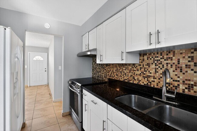 Building Photo - 4810 NW 19th St