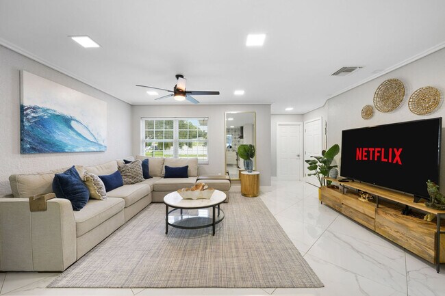 Primary Photo - 10356 57th Way N