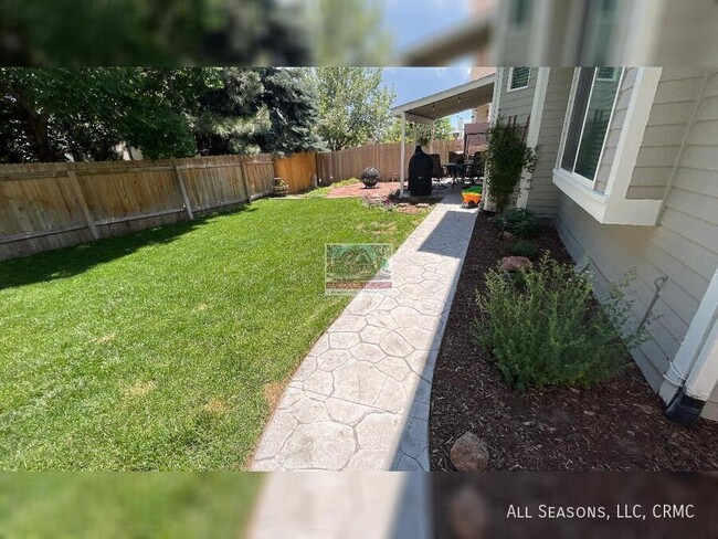 Building Photo - 8525 Pepperridge Dr