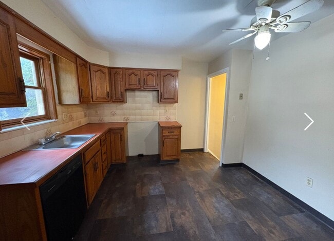 Building Photo - 19400 Libby Rd