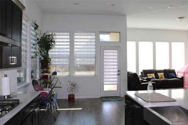 Building Photo - 3108 Armstrong Ave