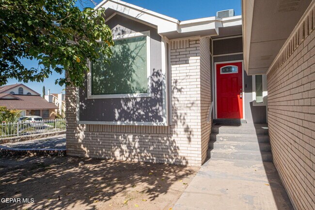 Building Photo - 12041 Van Gogh Dr