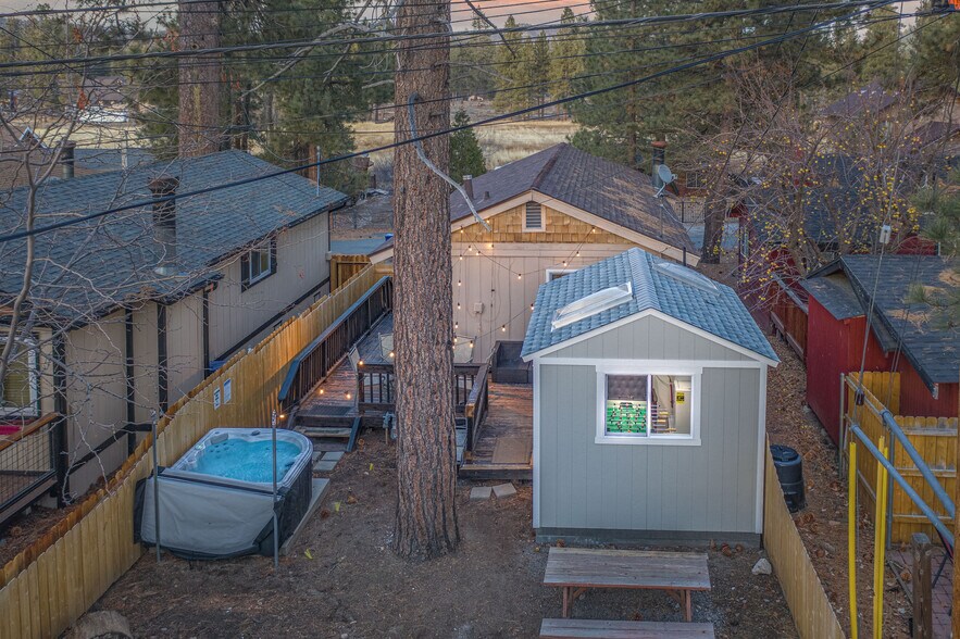 Building Photo - 660 Metcalf Ln