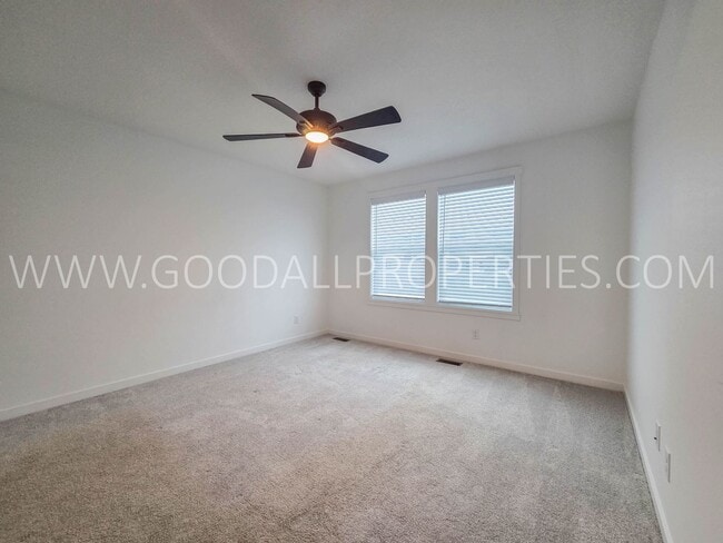 Building Photo - Bright & Spacious 1.5-Story 3 Beds, 2.5 Bath Home in Waukee Schools