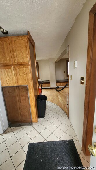 Building Photo - 54A Falkland St