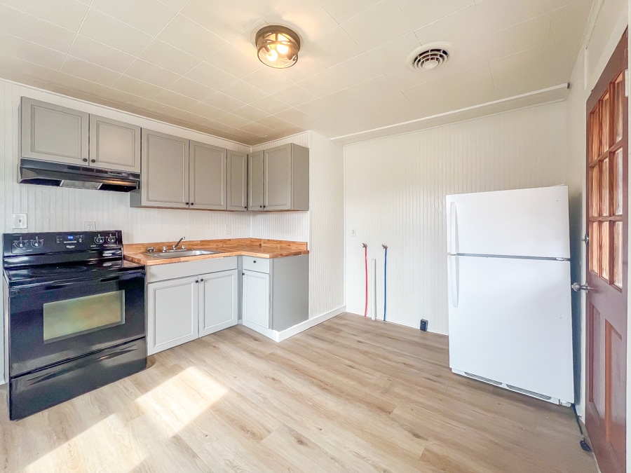 Building Photo - 202 E Westover Ave