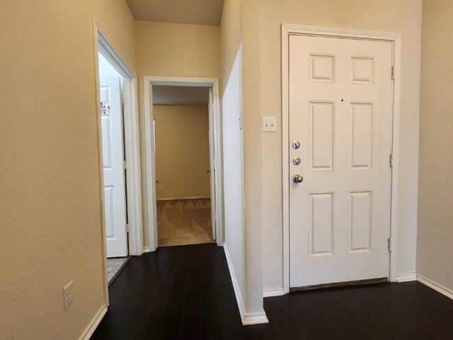 Building Photo - You do not want to miss out on this amazing 3-bedroom home in the Alta Vista area of Temple.  Thi...