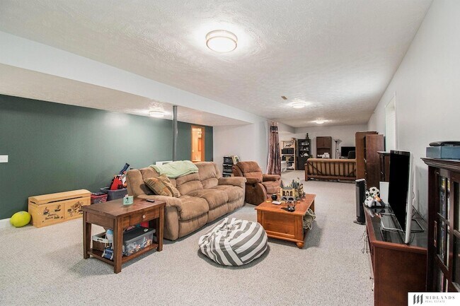 Building Photo - 8714 S 98th Cir