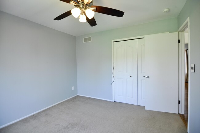 Building Photo - 3479 Burbank Dr