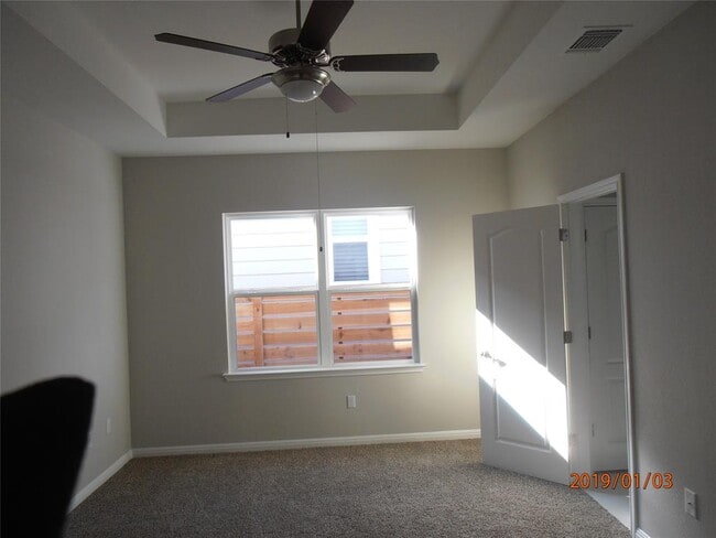 Building Photo - 723 Speckled Alder Dr
