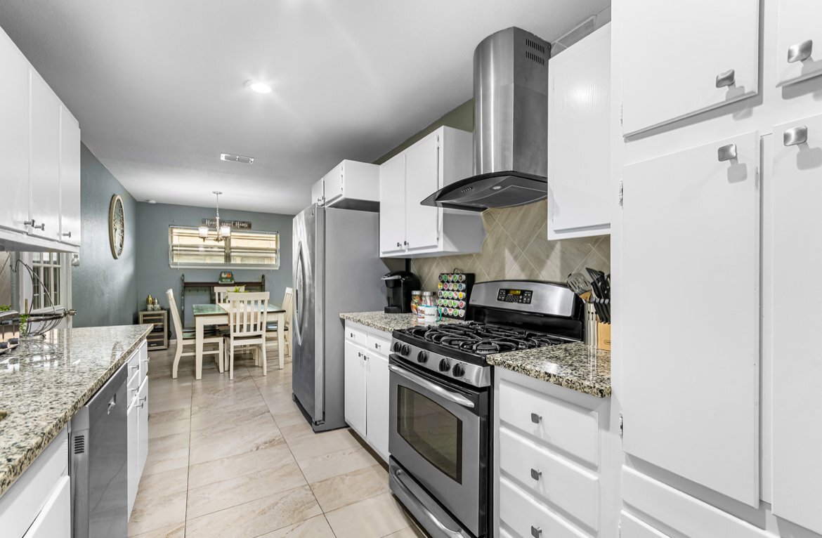 Building Photo - 1703 Monaco Dr