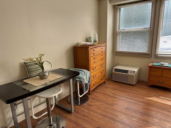 Building Photo - 2834 Atlantic Ave