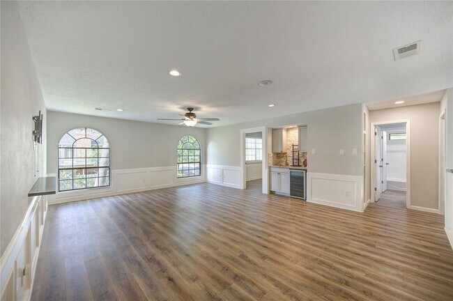 Building Photo - 4927 Kenlake Grove Dr