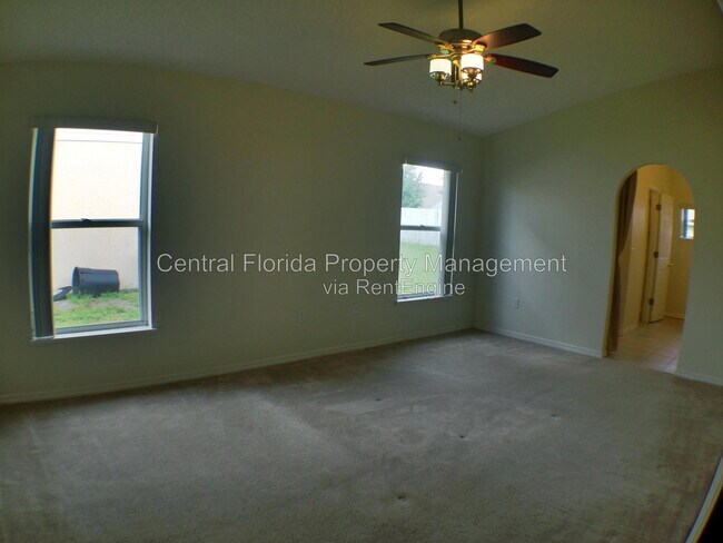 Building Photo - 3842 Stonefield Dr