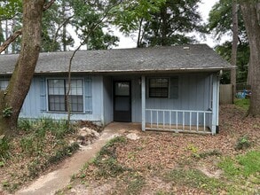 Building Photo - Brewster Estates Duplex avail Now!!!