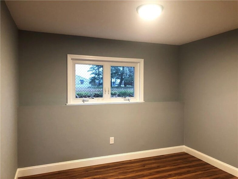 Building Photo - 728 Beverage Hill Ave