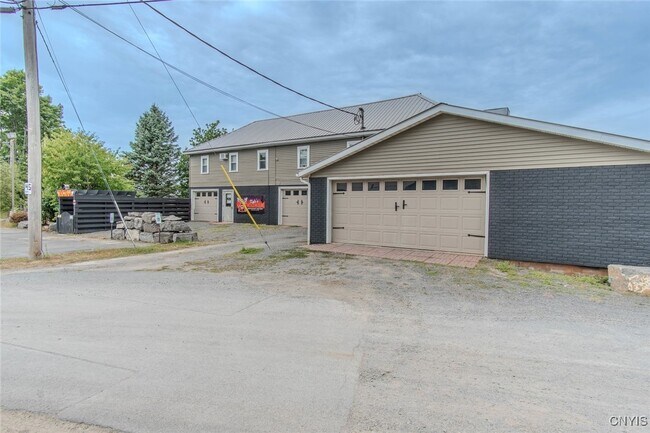 Building Photo - 45 Wigwam Dr