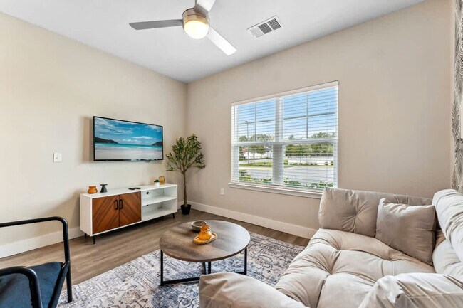 Building Photo - 12630 Dream Fls Cir