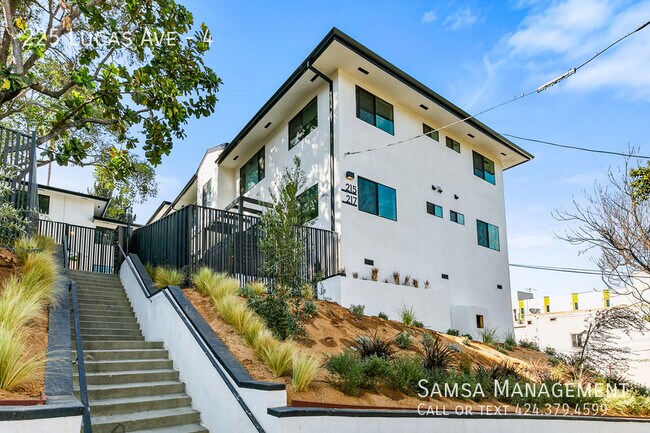 Building Photo - 225 Lucas Ave