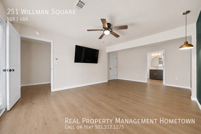 Building Photo - 251 Willman Square