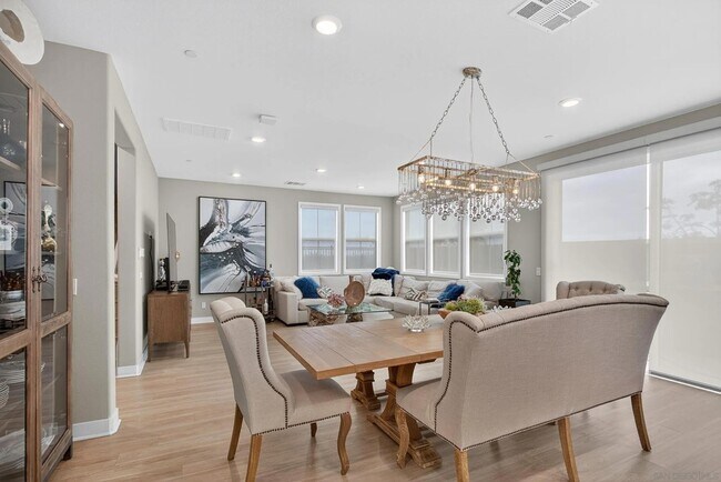 Building Photo - 1733 Artemisia Ct
