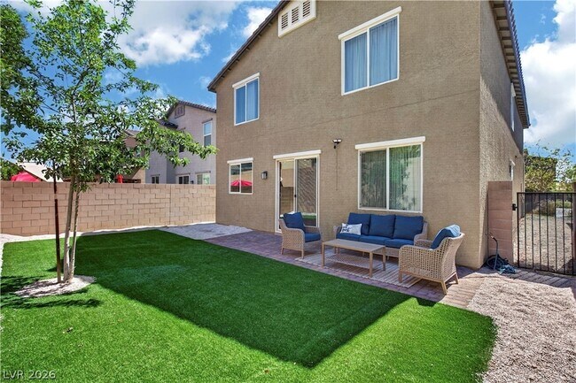Building Photo - 325 Breve Ct