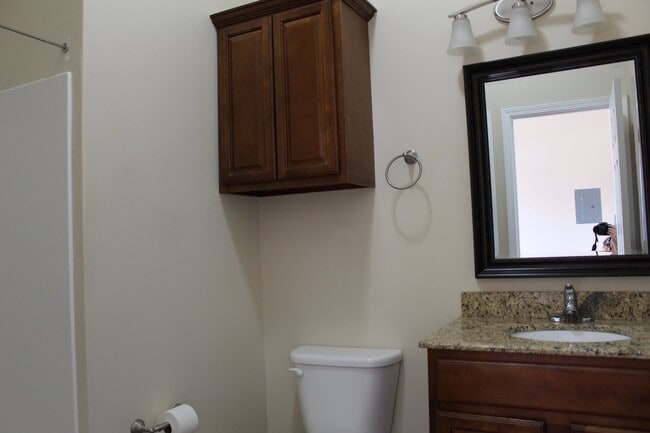 Building Photo - 1 Bedroom 1 Bathroom Loft apartment