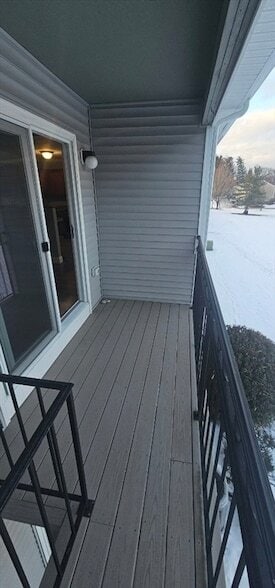 Building Photo - 94 Tennis Plaza Rd