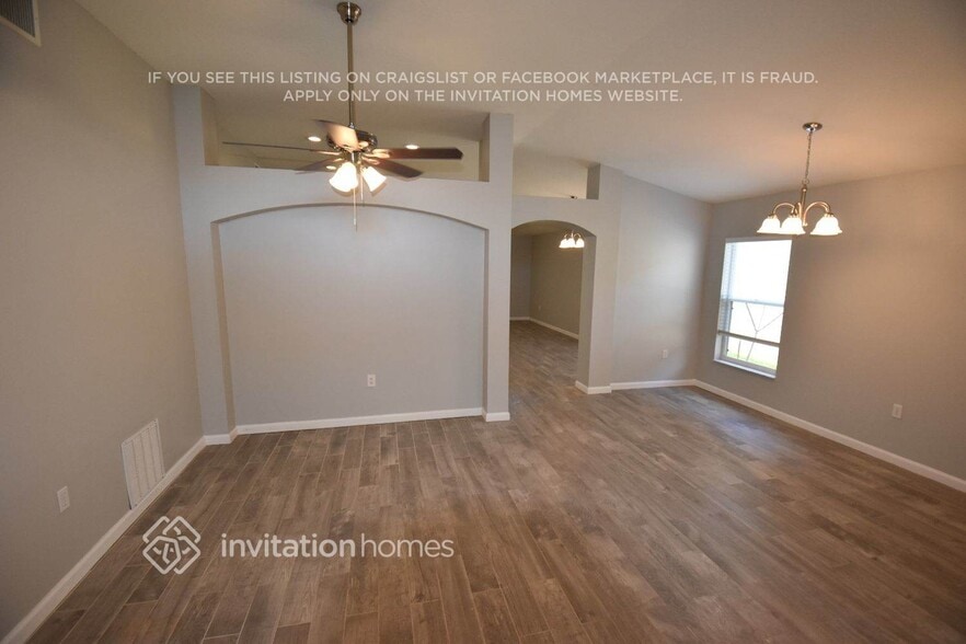 Building Photo - 2314 Cattleman Dr