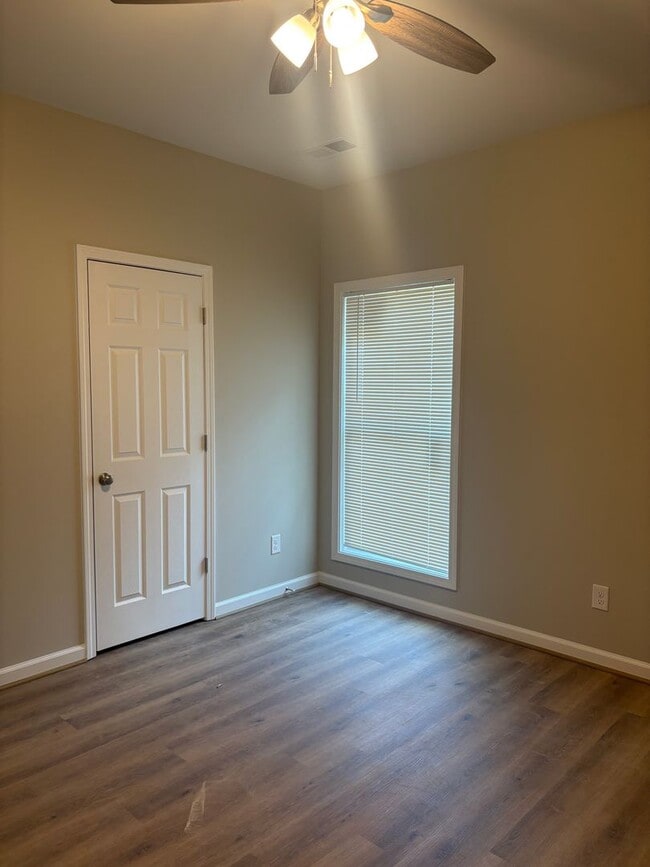 Building Photo - New For Rent in Moody!