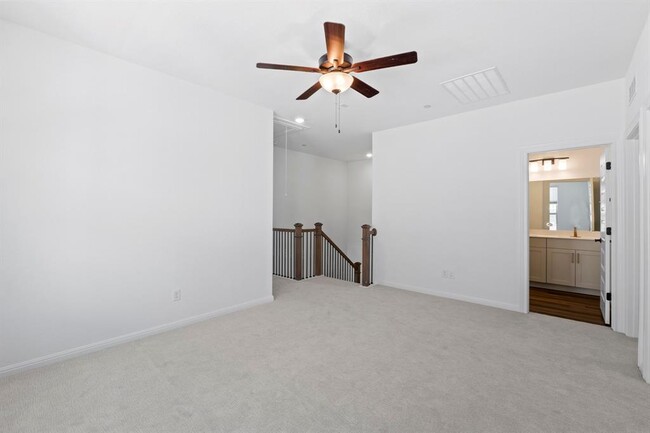 Building Photo - 2725 Woodall Dr