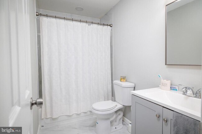 Building Photo - 21 Dixmont Ave