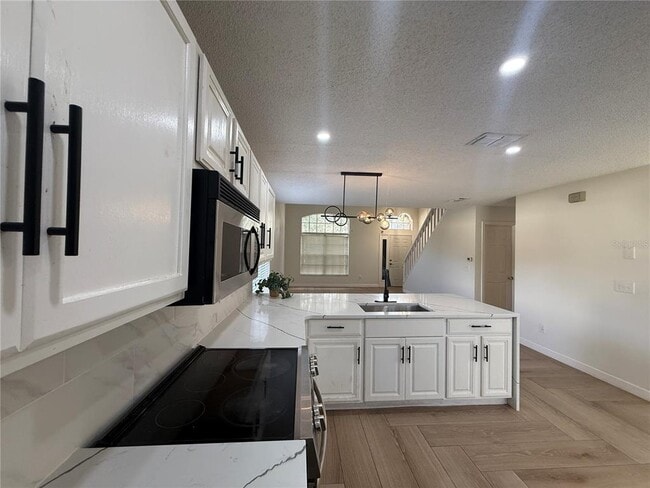 Building Photo - 10497 Sun Villa Blvd