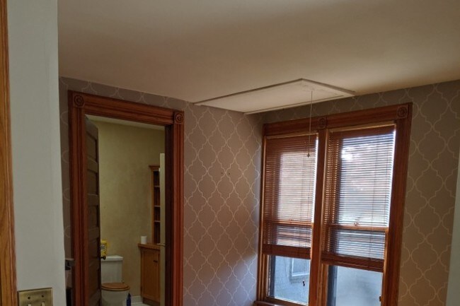 Building Photo - 256 Bryant St