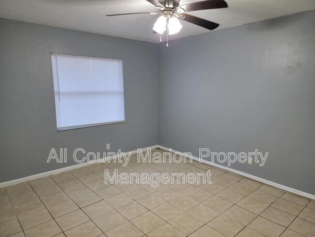 Building Photo - 2765 NE 48th Ct