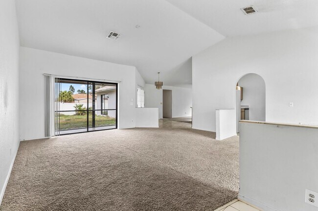 Building Photo - Annual ** 4 Bed / 3 Bath Single Family Home -- $1,950/month