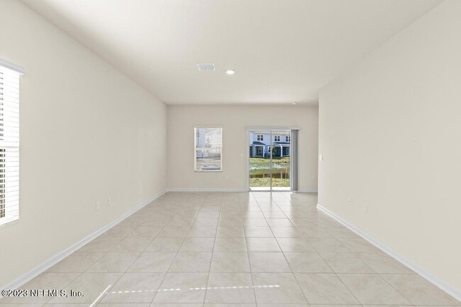 Building Photo - 46 Oarsman Xing Dr